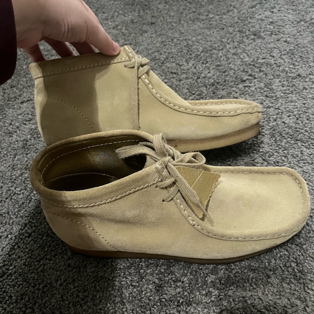 Men’s Clark’s - size 10.5